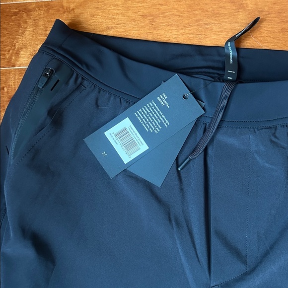 NWT Ten Thousand Black Interval Short (Liner) 9" Size Large - Picture 4 of 6